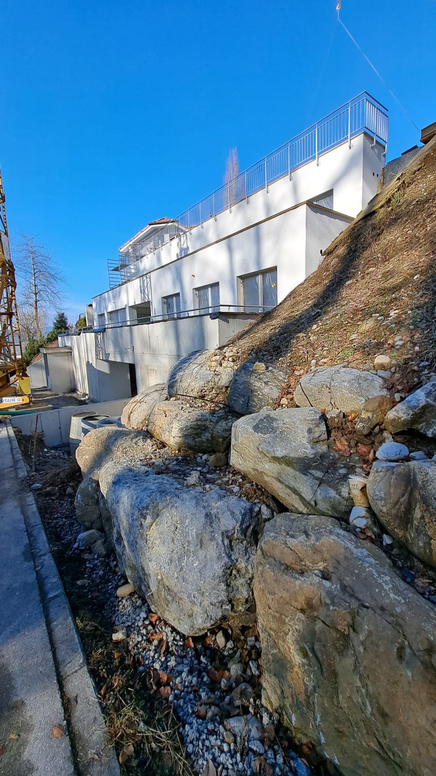 Moderne Terrassenwohnung und Garage in Hitzkirch - Bild 1