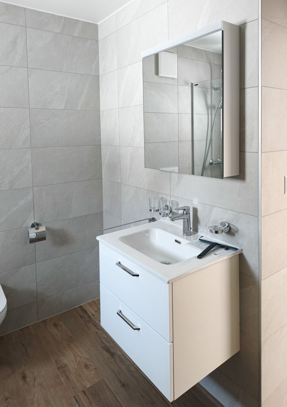 Charmant appartement neuf de 2.5 pièces, 70 m2, avec jardin privatif - Bild 9