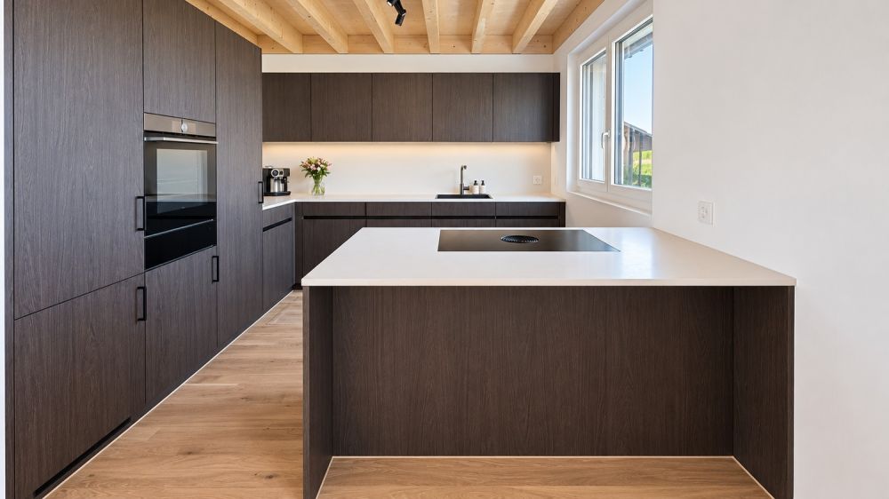 Modernes 6.5-Zimmer-Haus mit Garten und zwei Tiefgaragenplätzen - Bild 3