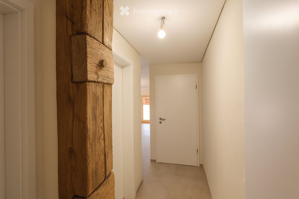 Superbe appartement 3,5 pièces de 71,2 m² au 1er étage – Balcon plein Sud & cachet historique - Bild 5