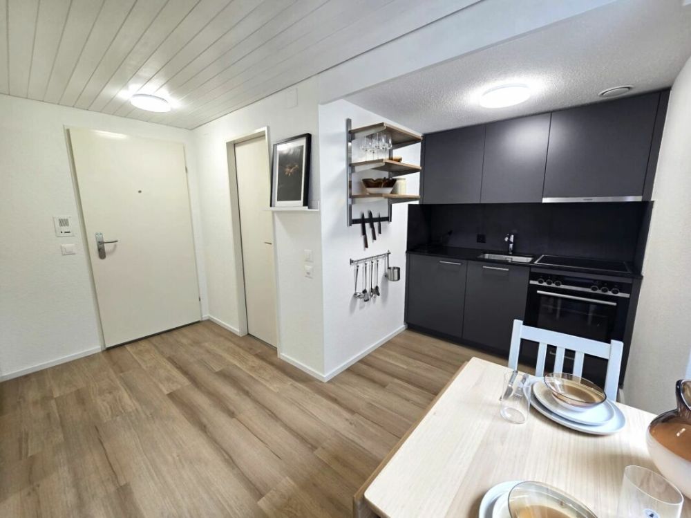 Erstbezug nach Sanierung: Moderne 1.5-Zi.-Stadtwohnung möbliert - Bild 4