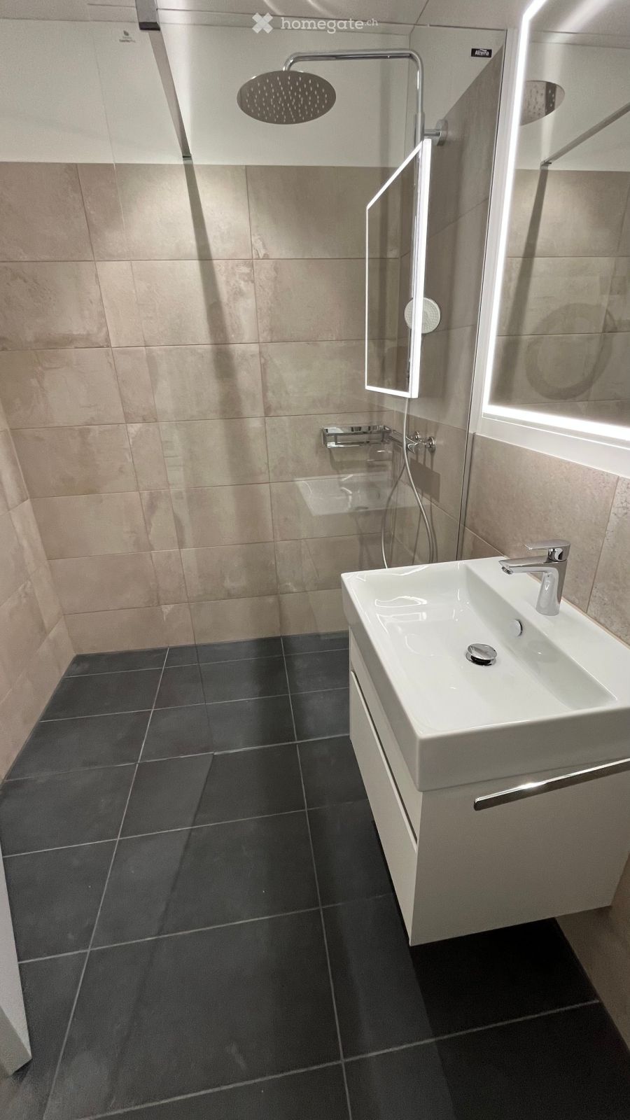 Moderne 3.5-Zimmer-Neubau-Wohnung im Herzen von Einsiedeln - Bild 7