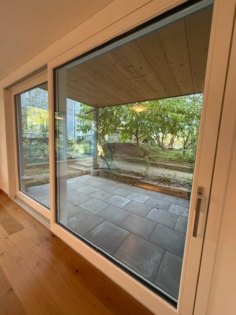 Erstvermietung nach Renovation, grosszügige 3.5-Zimmer-EG-Wohnung mit Terrasse und Garten - Bild 7