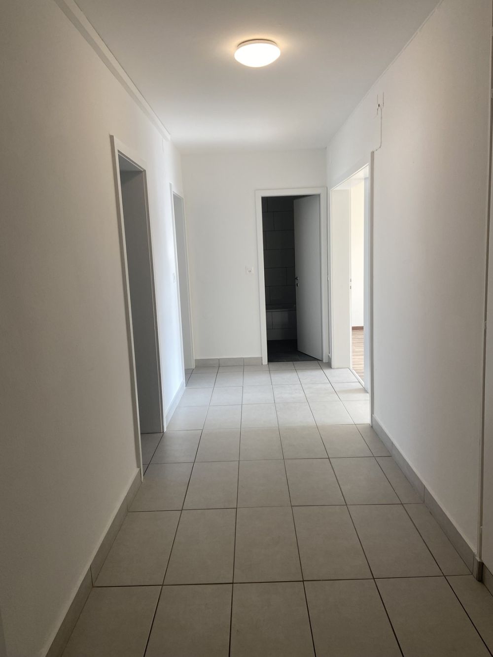 1 Monat GRATIS - Erstvermietung nach Teilsanierung - Ihre neue Wohnung im Herzen von Basel - Bild 4