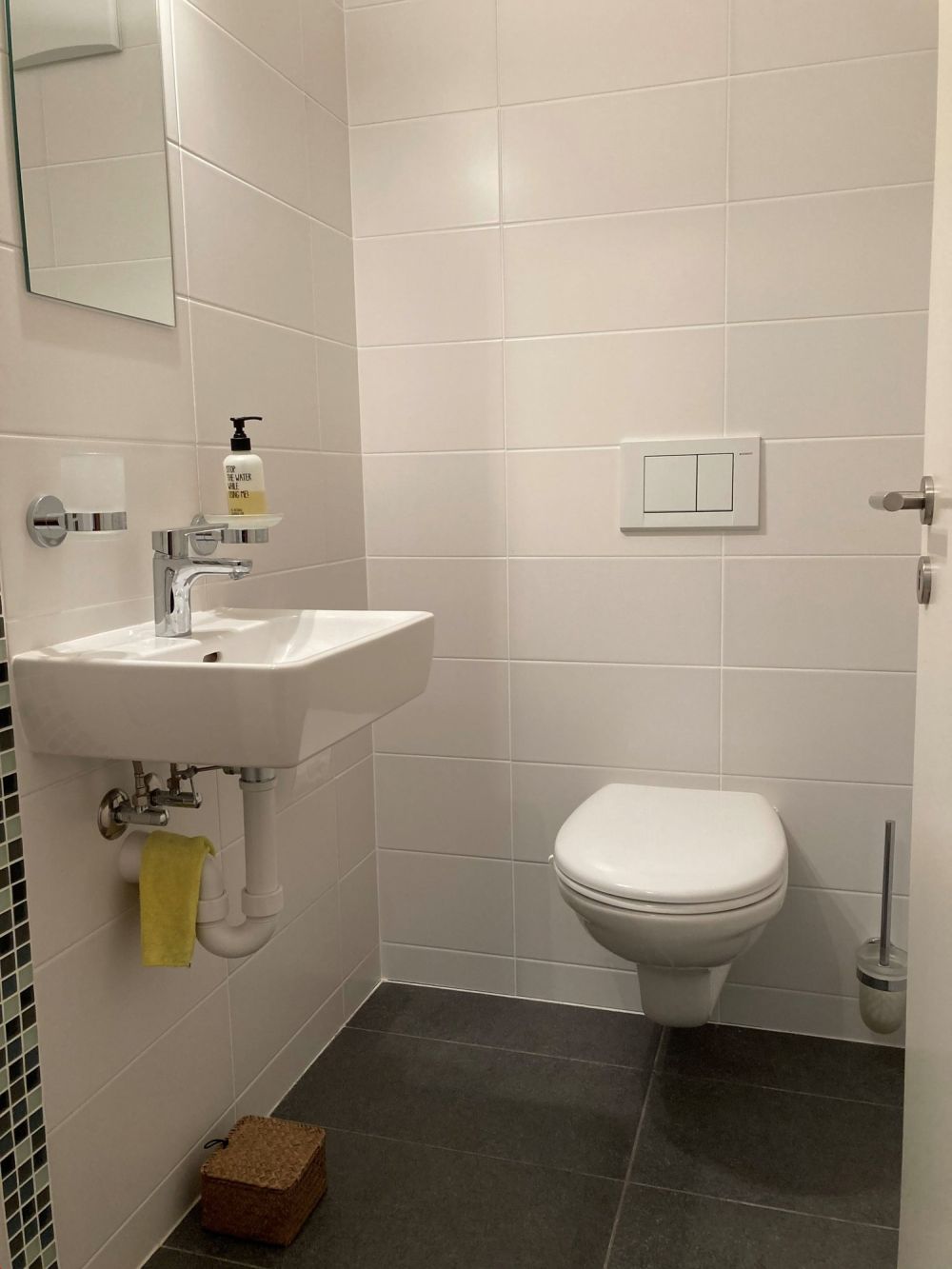 A louer pour une année - Magnifique duplex avec vue imprenable à Nax - Bild 12
