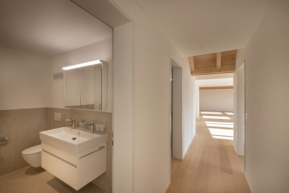 Modernes Wohnen mit Bündner Lebensqualität  Exklusive 5.5-Zimmer-Wohnung in Domat/Ems - Bild 8