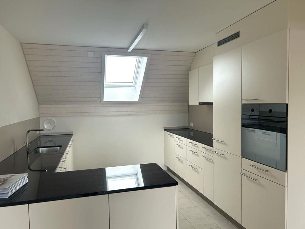 3.5 Zimmer Galeriewohnung - 51FAE777-430F-4C90-B891-1DC9165AF322