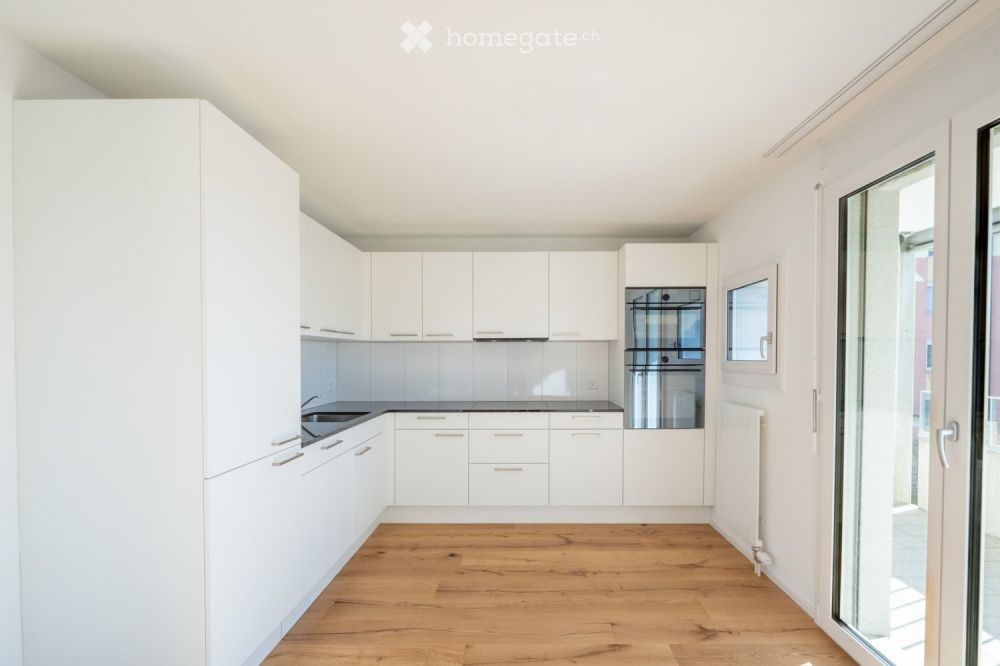 Erstvermietung nach Totalsanierung – moderne 3.5-Zi. Wohnung im 1. OG - Bild 3