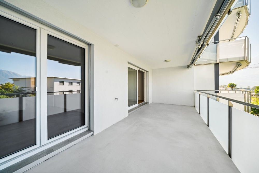 Moderno e luminoso - Balkon/Terrasse/Sitzplatz