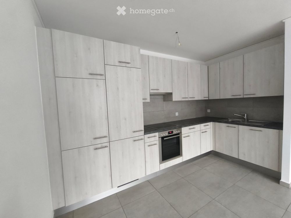 Beautifil and completely new apartment in Chiasso - Bild 3