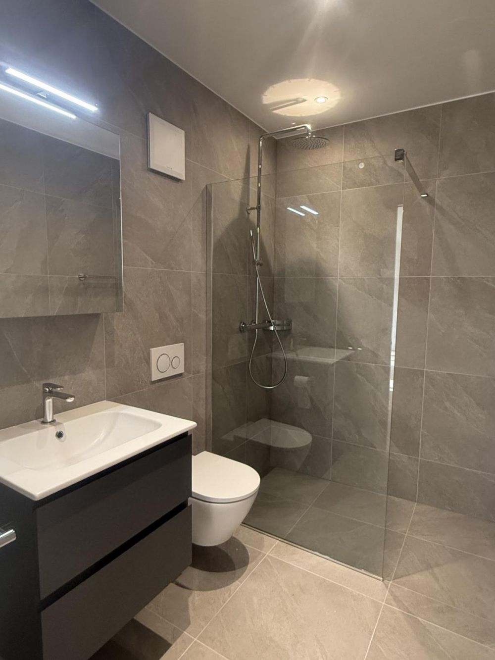 Appartement neuf de 3,5 pièces avec une jolie vue à Montreux - Bild 9