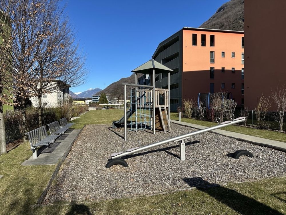 APPARTAMENTO MODERNO IN OTTIMA POSIZIONE - parco_giochi_3.jpg