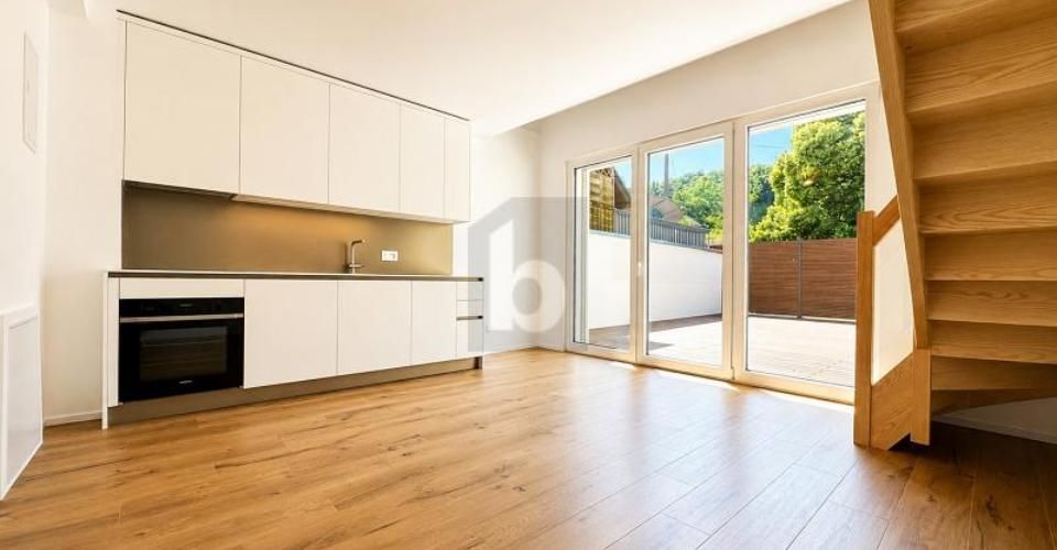 PAISIBLE, MODERNE ET PROCHE DE LA NATURE - Duplex 2 pièces - image - 2