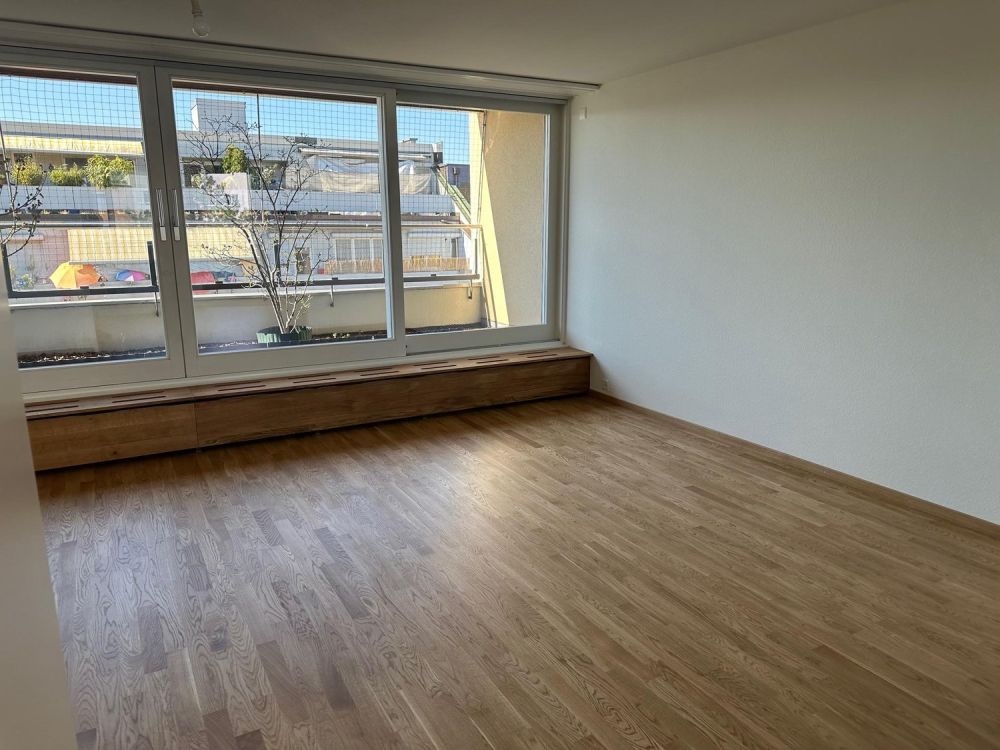 Erstvermietung: Frisch renovierte 6.5-Zimmer-Maisonettewohnung mit zwei Terrassen - Bild 3