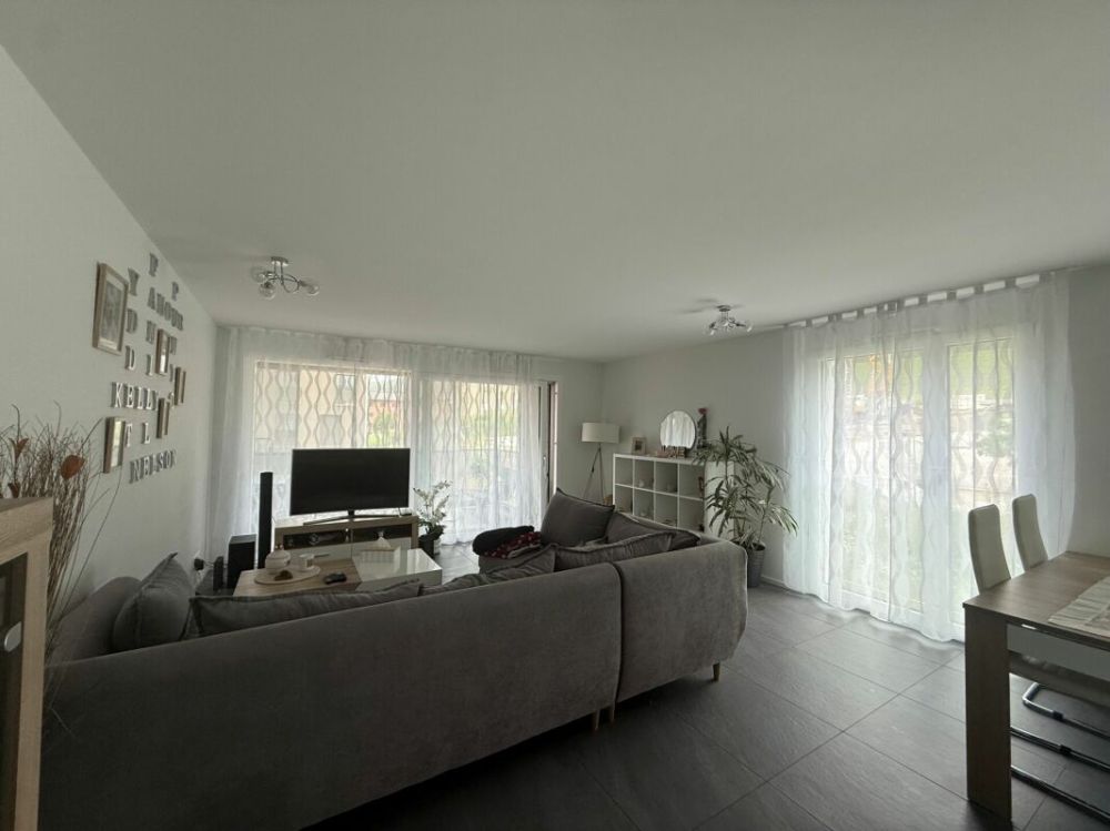 Wohnung mit 3.5 Zimmern - Bild 1
