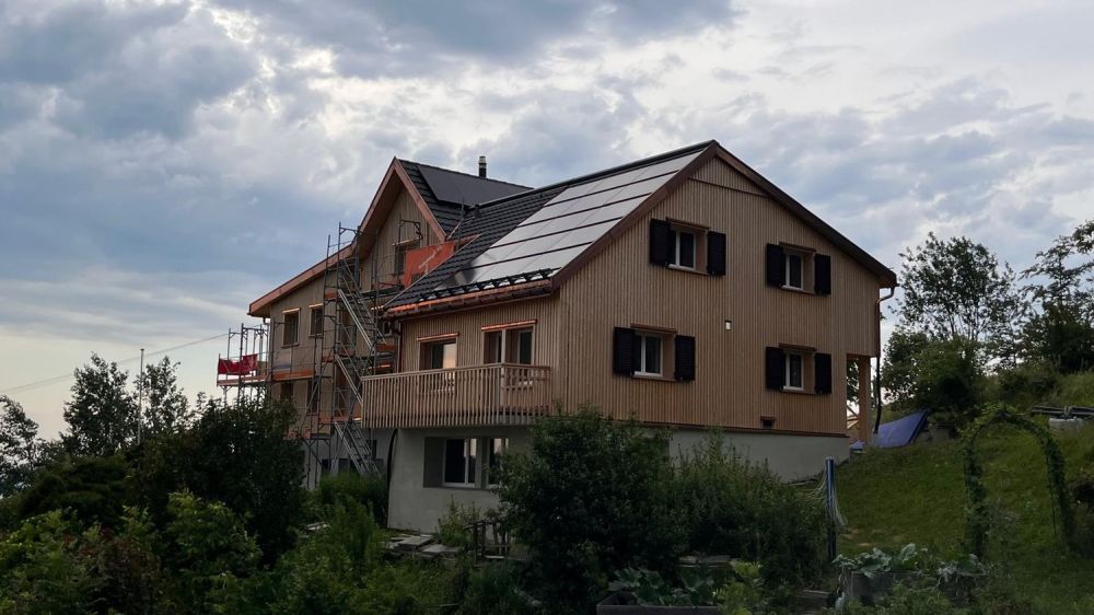 Attraktiver 4.5-Zimmer-Hausteil mit Seesicht – Erstbezug nach Komplettumbau - Bild 2