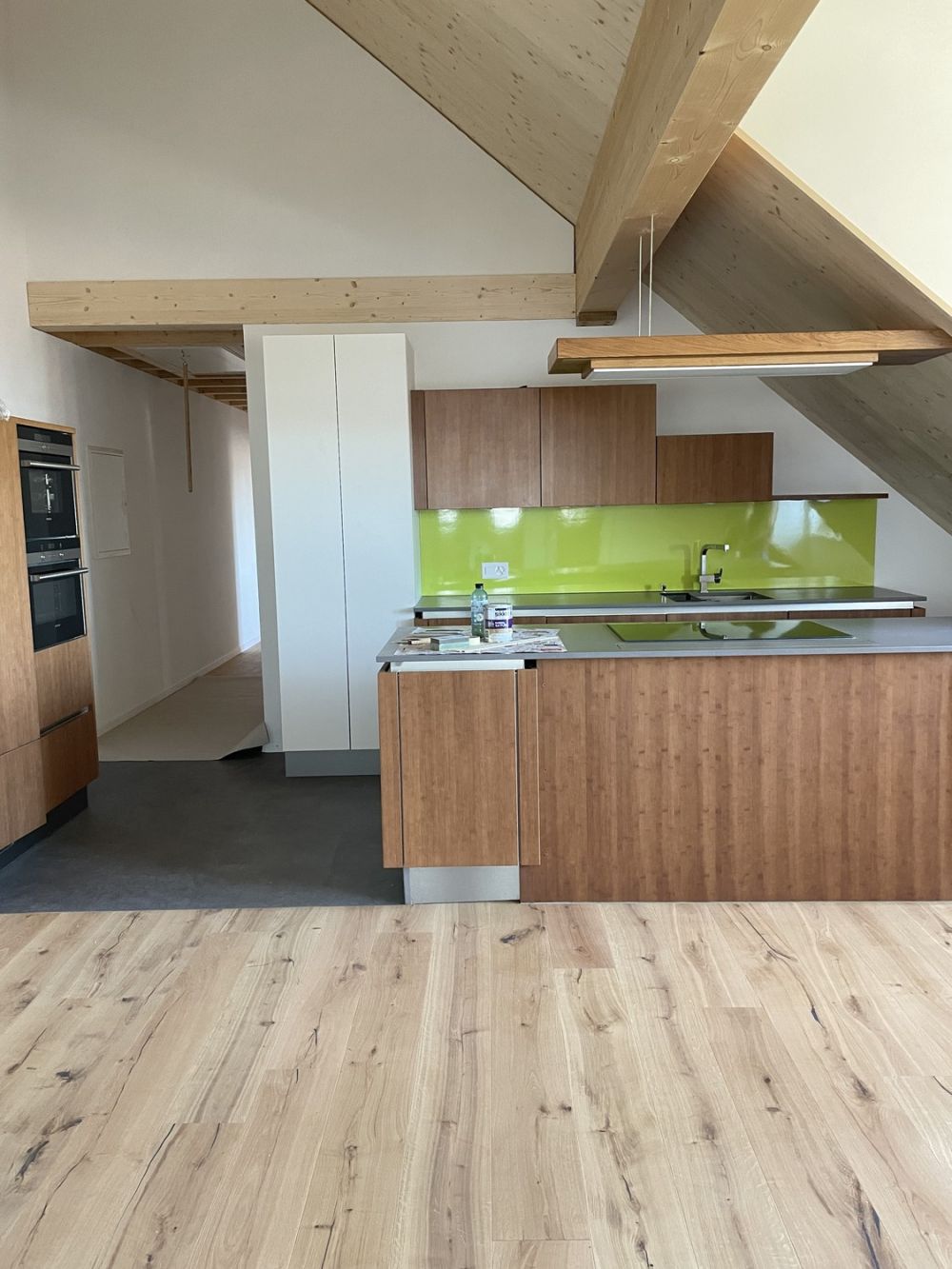 Charmante 3.5-Zimmer-Dachwohnung mit Wintergarten ab 01.08.26 | Dorfmitte Siblingen, Klettgau - Bild 2