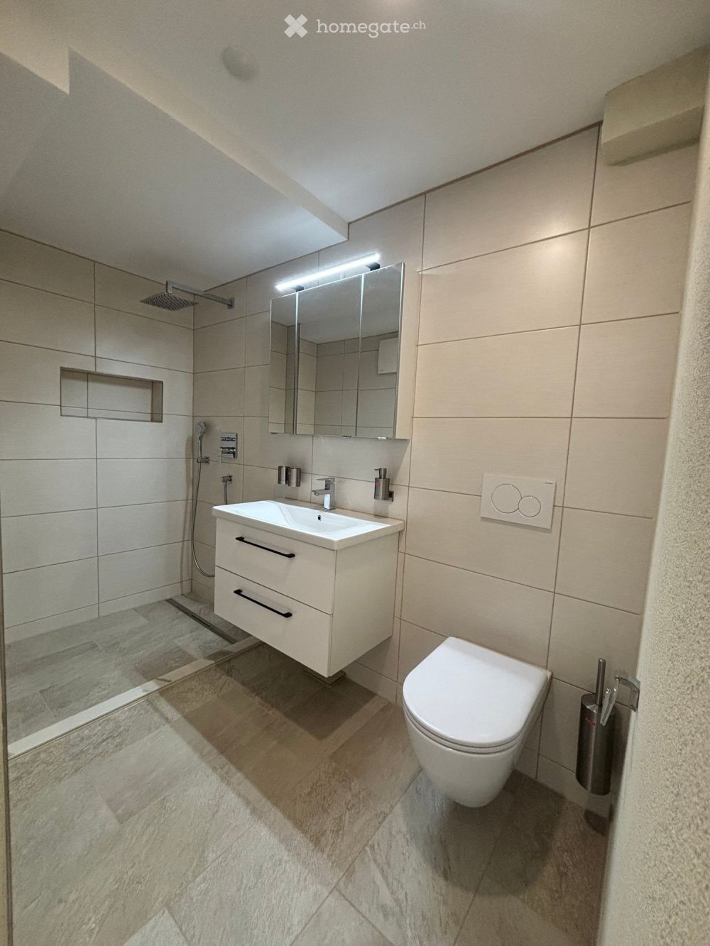 Moderne 2.5-Zimmer-Wohnung im Erstbezug mit eigenem Garten/Sitzplatz - Bild 10