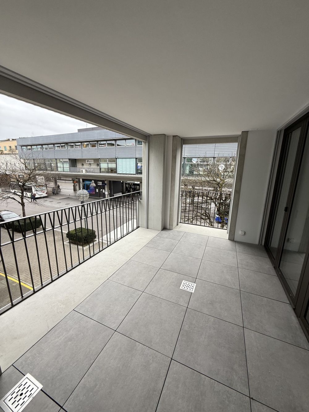 BEFRISTET Möblierte 2.5-Zimmer-Wohnung im Neubau  direkt beim Bahnhof Uster  All-inclusive - Bild 11