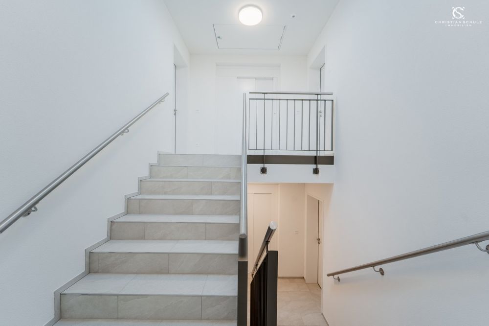 Oberste Etage 2.5-Zimmer-Neubau-Dachgeschosswohnung mit Weitsicht & Top-Ausstattung - Bild 6