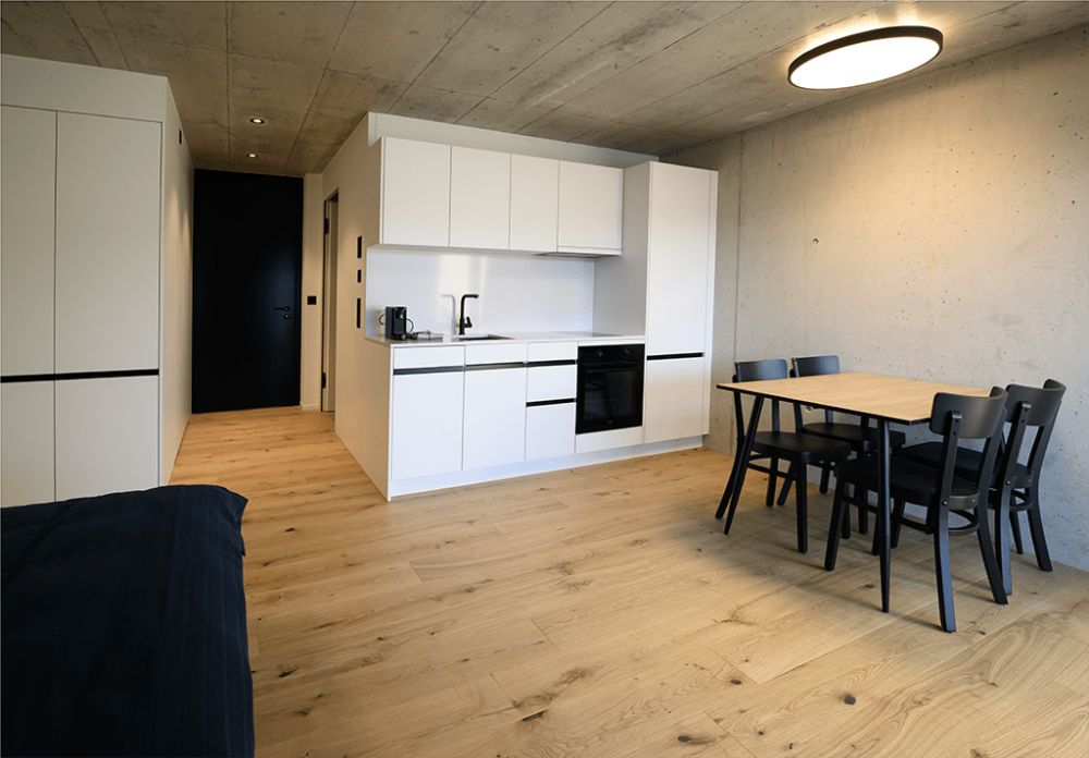 Moderne möblierte 1.5 Zimmerwohnung mit Aussicht - Bild 4