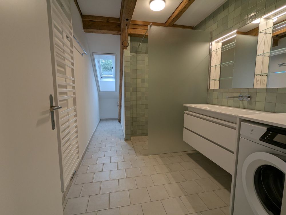 Moderne Dachwohnung in historischem Riegelhaus inmitten der Natur - Bild 10