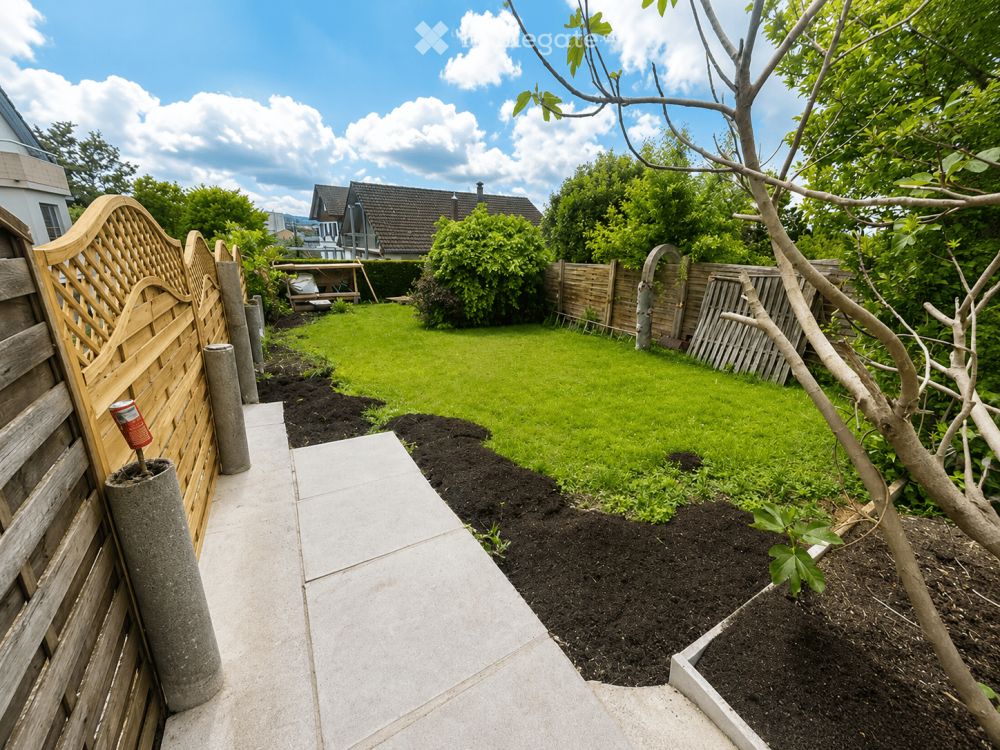 Charmante 3.5-Zimmer-Maisonettewohnung mit Dachgalerie und Gartenparadies in Weinfelden - Bild 9