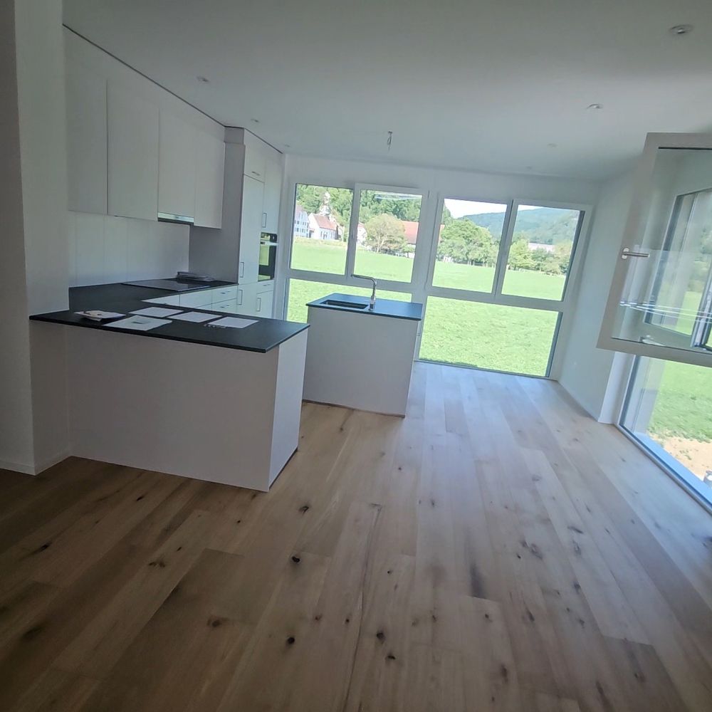 4.5 Zi Erdgeschoss Wohnung 126 m2 im Erdgeschoss in Balsthal - Bild 2