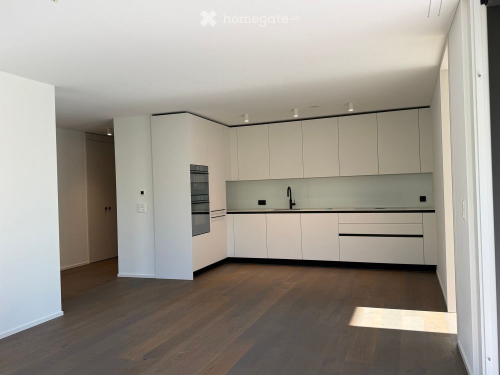Moderne 3.5-Zimmer-Wohnung mit Einstellplatz in Cham - Bild 1