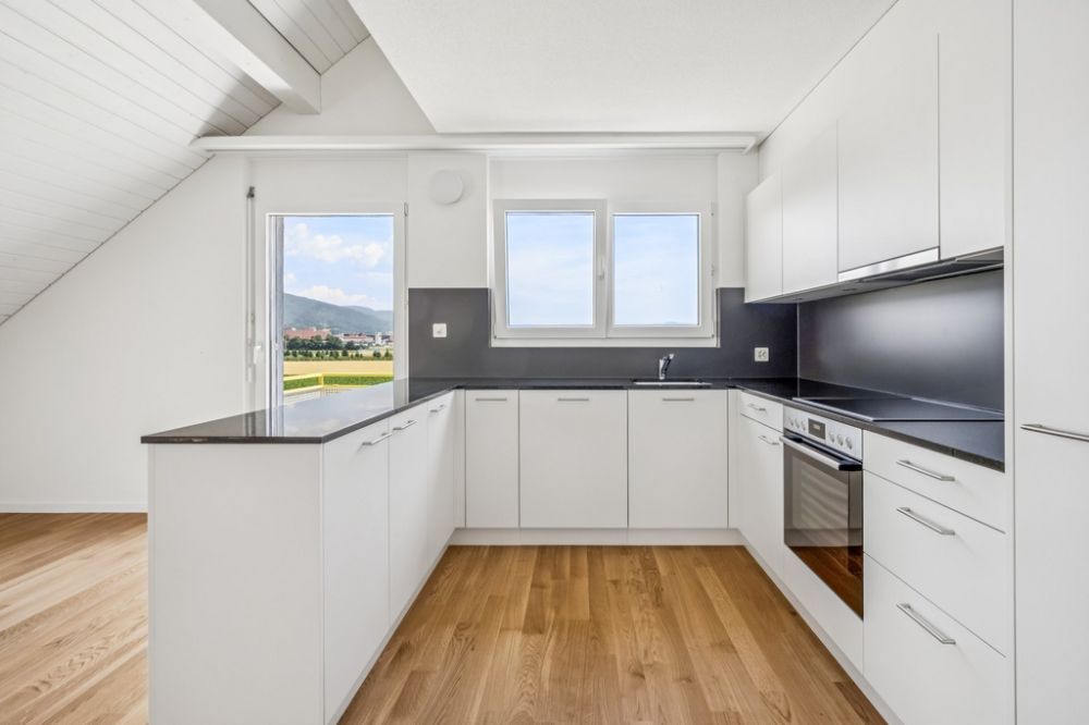Erstvermietung nach Totalsanierung - Wohnung mit herrlicher Aussicht - Küche