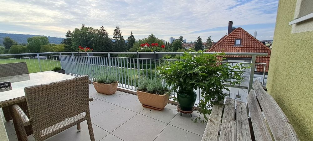 Attika 2.5 Zimmer möbliert befristet - Bild 13