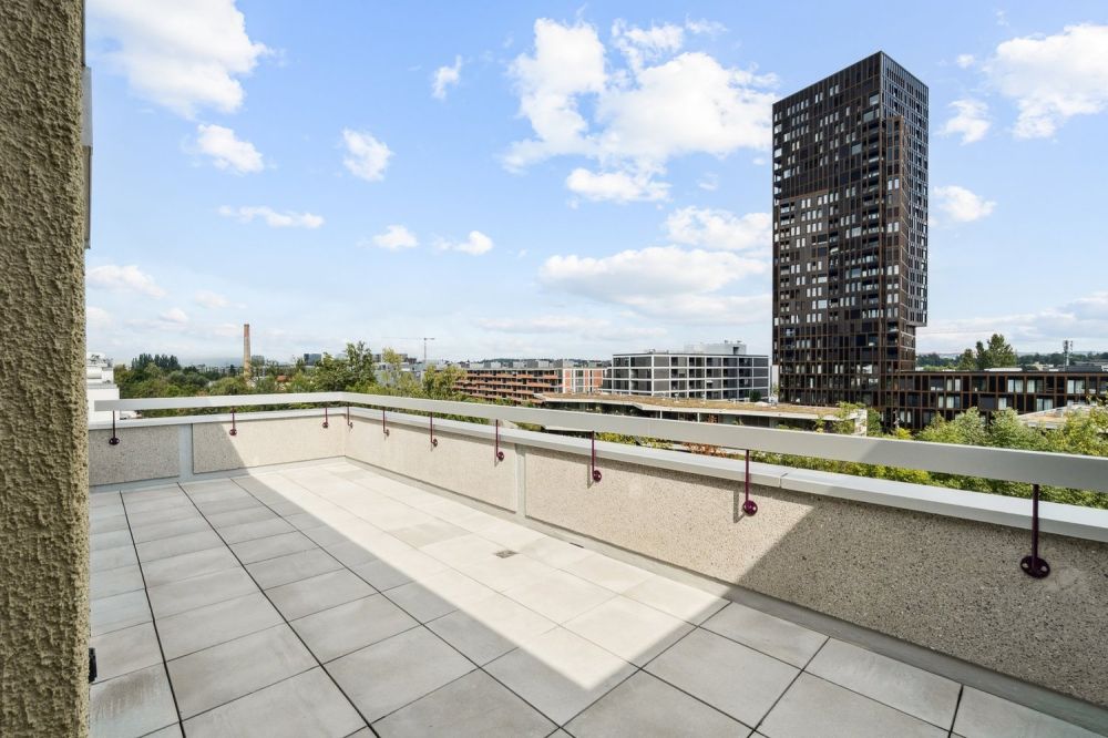 Über den Dächern von Dübendorf - zuhause ankommen mit Ausblick - Terrasse Richtung Glatt