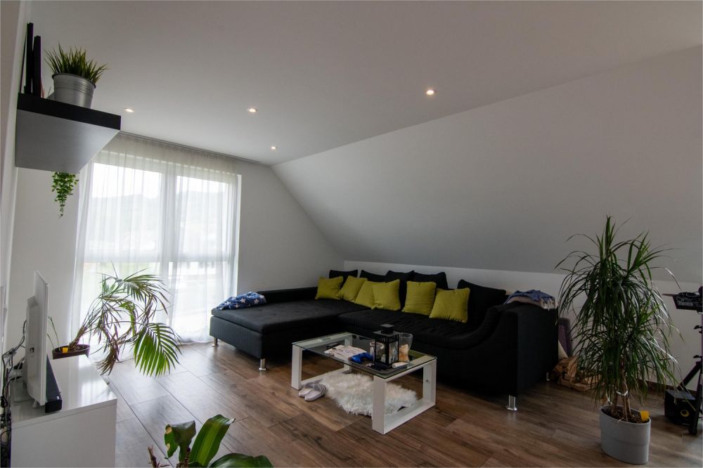 Wünderschöne, ruhige 3.5 Zimmer-Attika-Wohnung am Bach in Büsserach - Bild 5