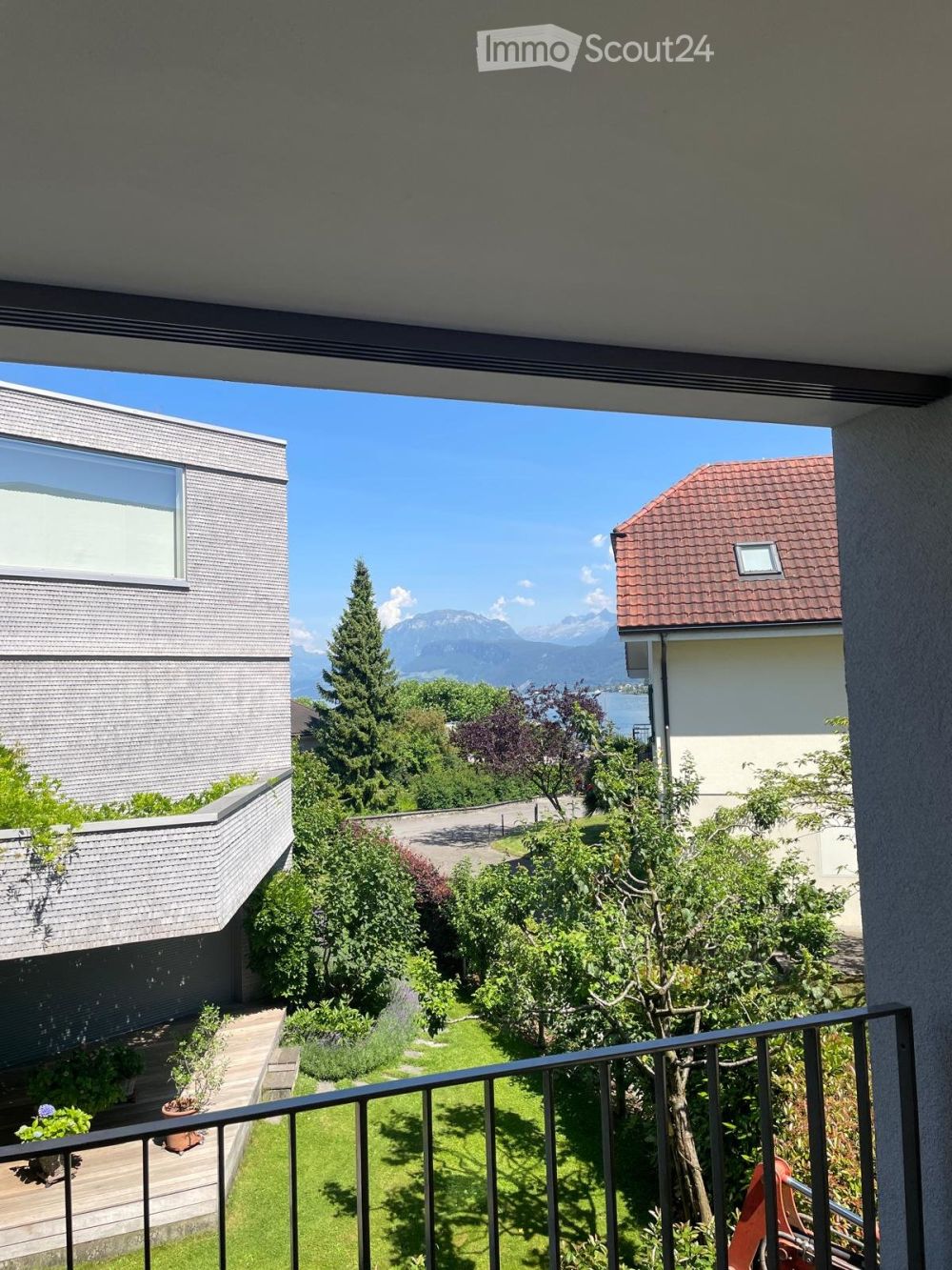 Moderne 3.5-Zimmer-Neubauwohnung mit Balkon, herrliche  Aussicht auf See und Berge - Bild 6