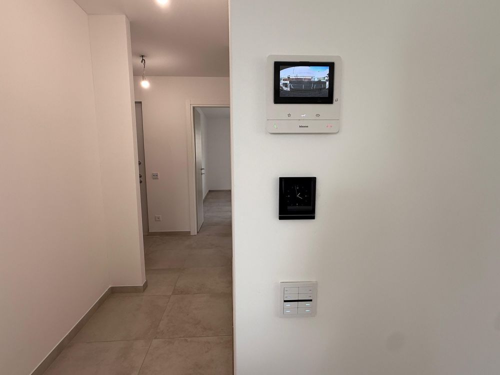 Cadro affitto nuovo appartamento 3.5 luminoso nel verde - Bild 7