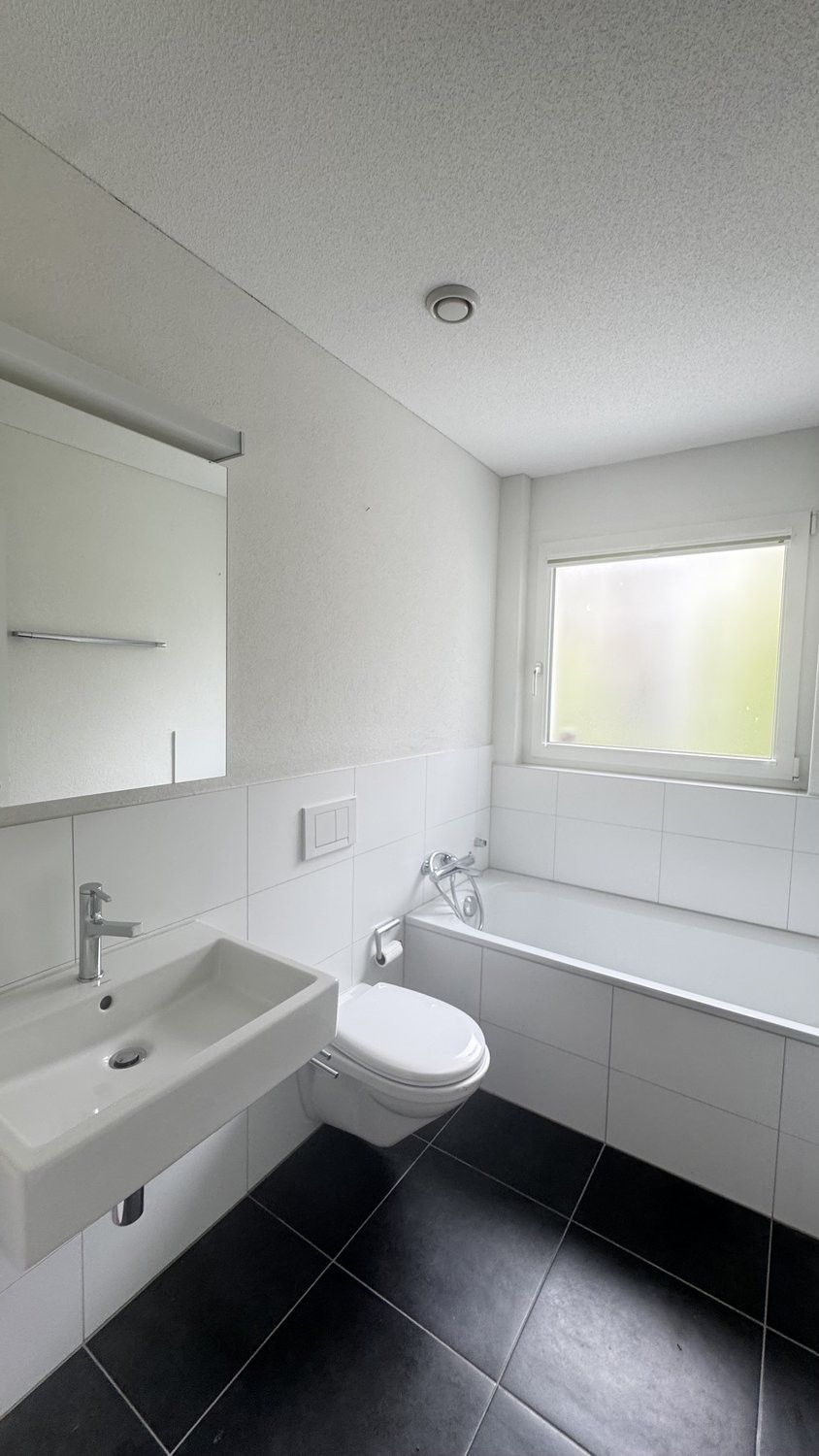 3.5-Zimmerwohnung mit sonnigem Garten und modernem Wohnkomfort - IMG_9602