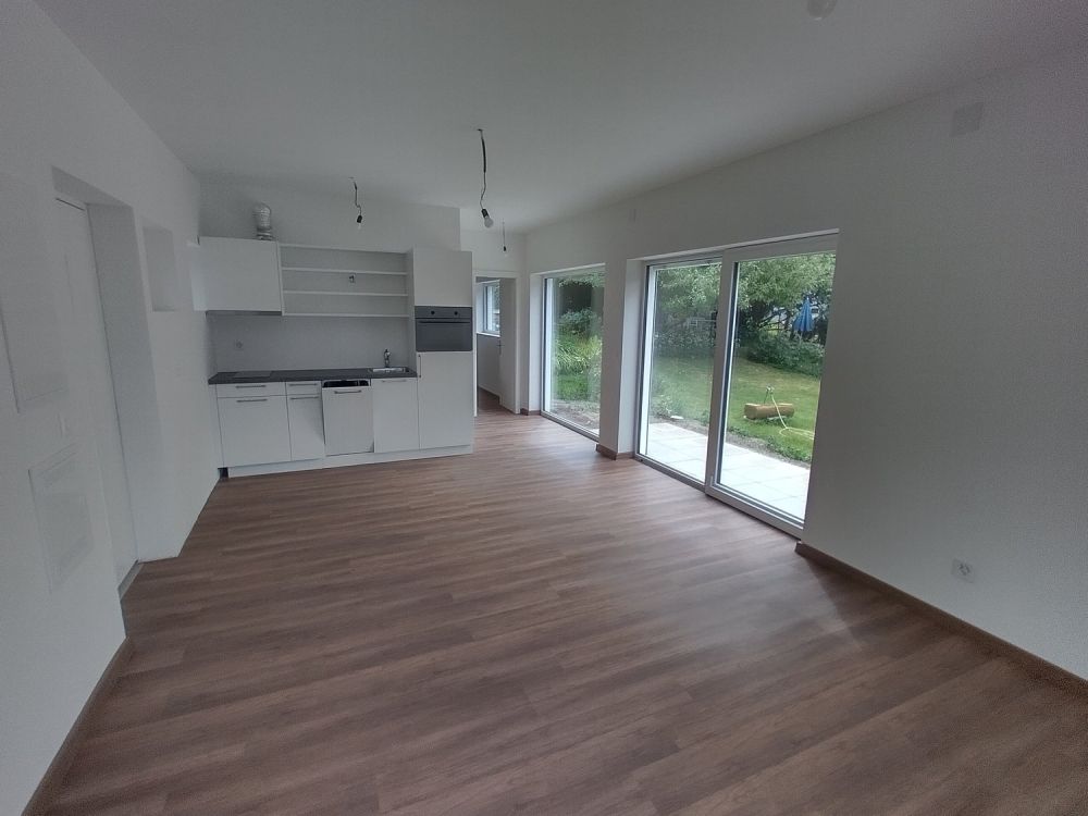 Ökologisches Tiny House an idyllischer Lage mit grossem Sitzplatz und Garten - Bild 5
