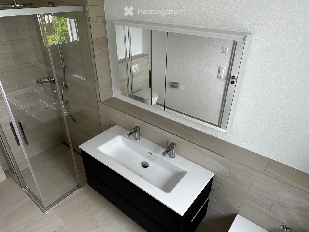 Hochwertige 3.5-Zimmer-Attikawohnung in Tuggen - Bild 3