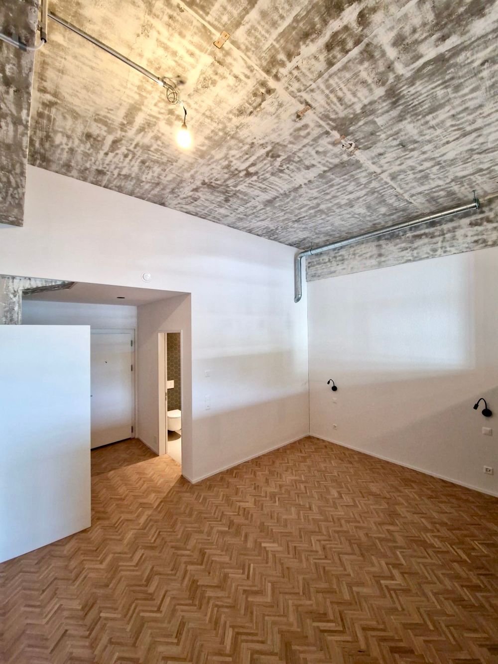 Schicke 2 Raum-Studiowohnung mit hohem Ausbaustandard und grosszügiger Terrasse - Bild 9