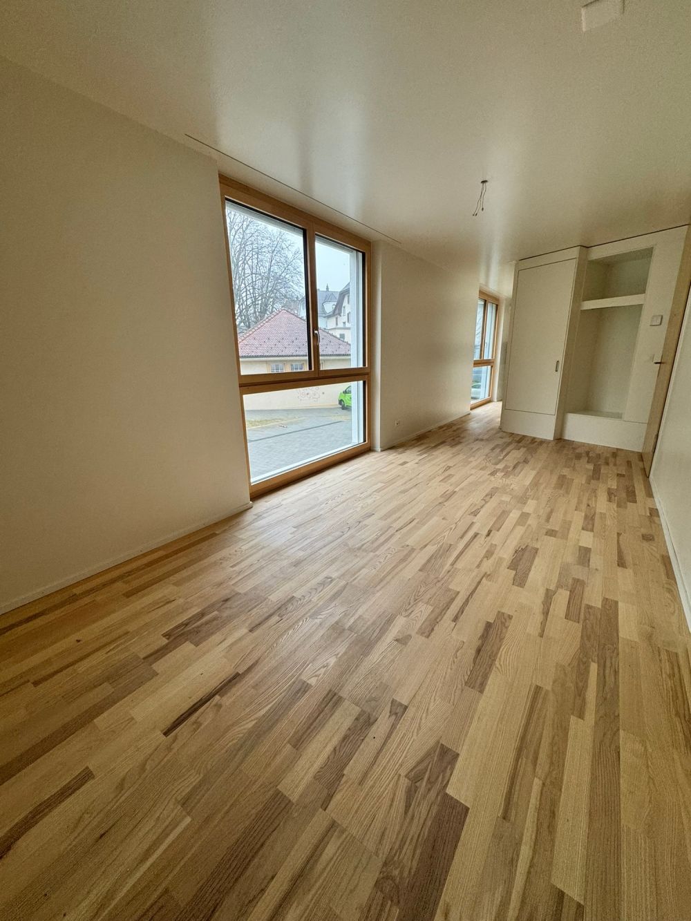 Grosszügiges Studio in moderner Überbauung - Bild 6