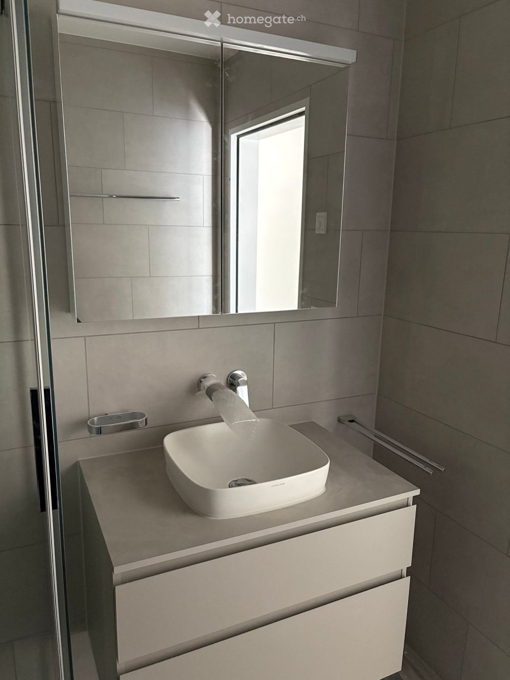 Neue 2 1/2 Zimmerwohnung mit grossem Balkon an ruhiger, sonniger Lage - Bild 11