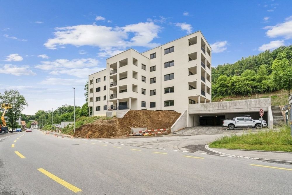 NEU 2.5-Zimmer-Wohnung mit grosszügiger Terrasse - Bild 2