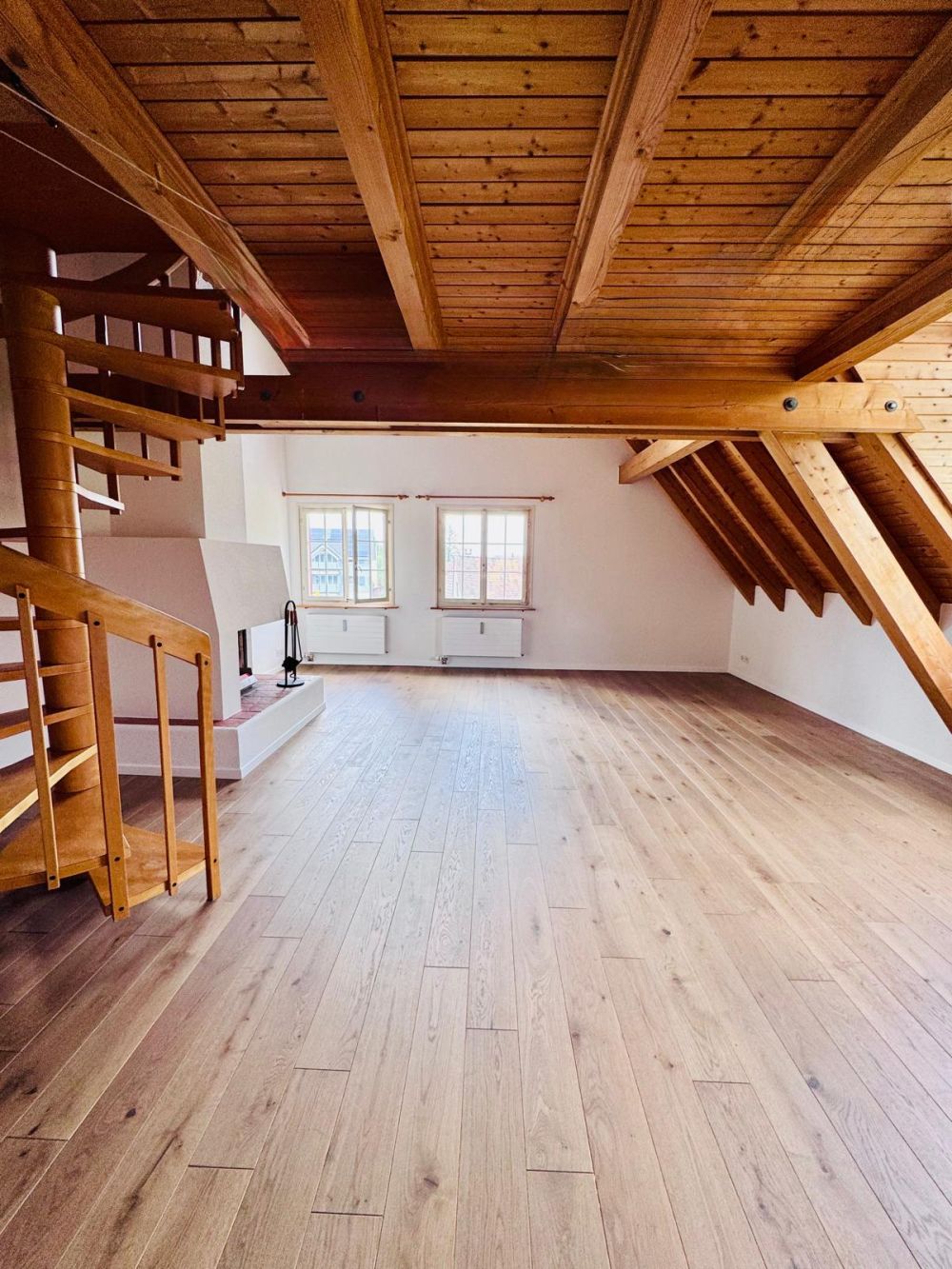 neu sanierte, stilvolle Maisonette-Wohnung im Dorfkern Tägerwilen - Bild 5
