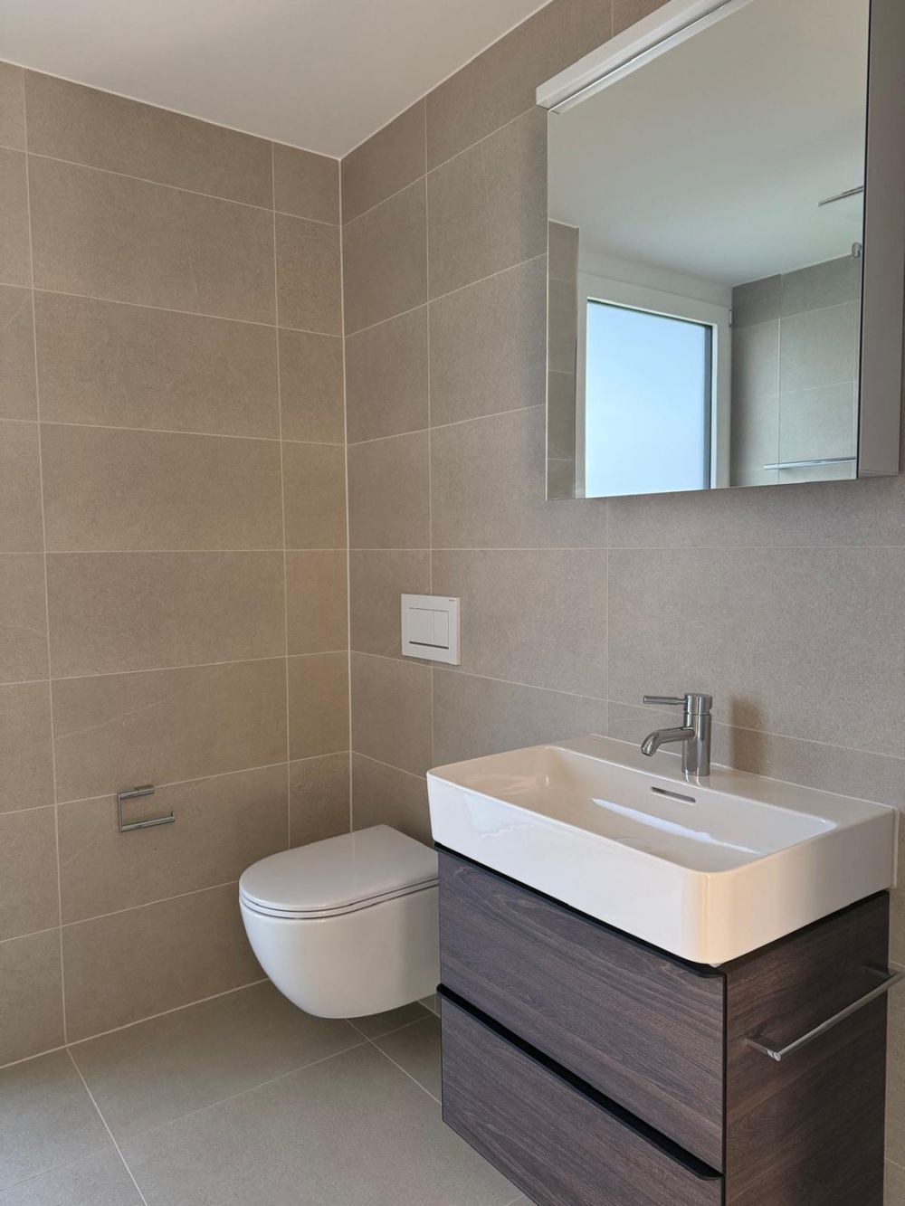 Neubau-Reihenhaus mit moderner 3.5-Zimmer-Maisonette-Wohnung! - Bild 8