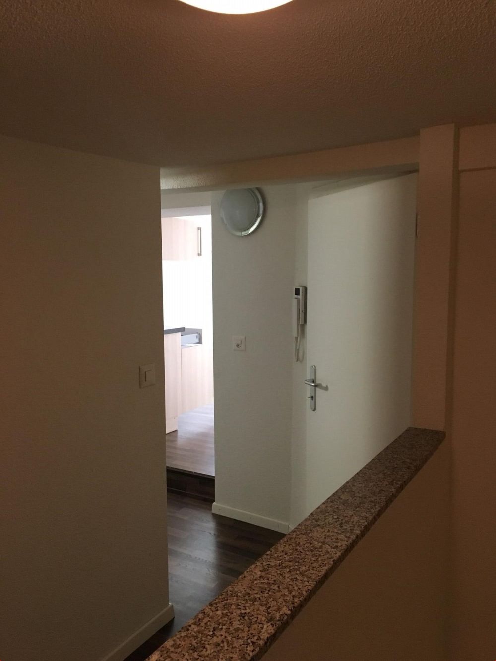 Charmante 3.5 Zi Dachwohnung - per 1.7. - Bild 12