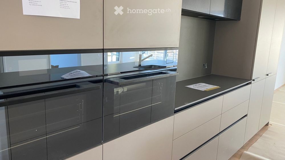 Erstvermietung: Topmoderne Attika-Wohnung im Eigentum Standard, Minergie effizient mit Solarstrom - Bild 12