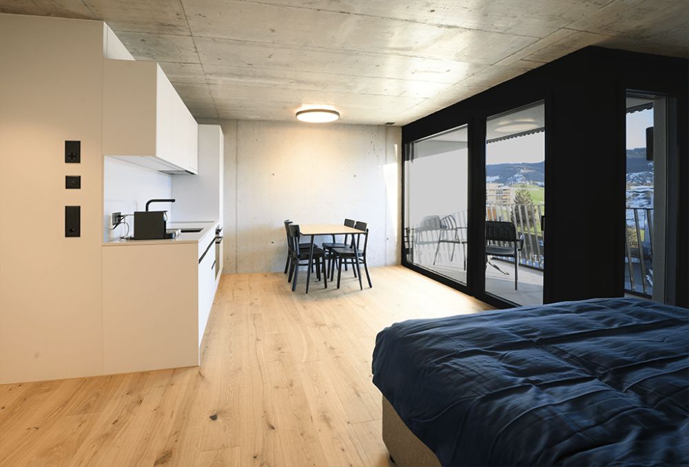 Moderne möblierte 1.5 Zimmerwohnung mit Aussicht - Bild 1