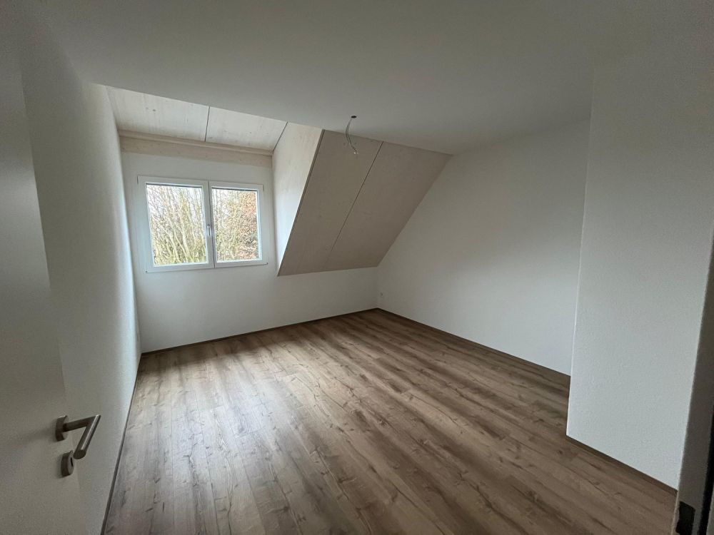 Moderne 3.5-Zimmer-Dachwohnung im Neubau - Bild 5