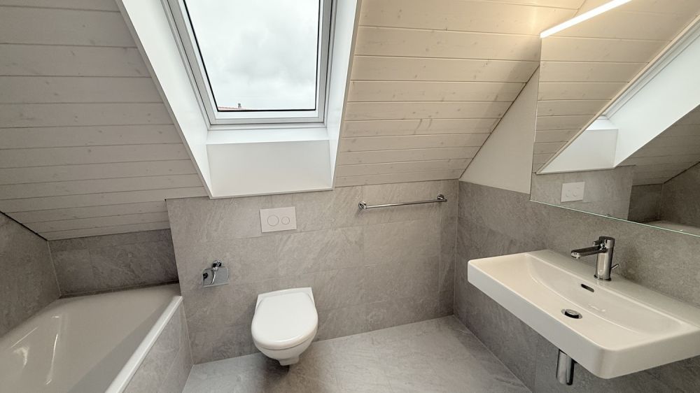 herrliche Aussicht mit Mittag- und Abendsonne / Erstvermietung - Bild 8