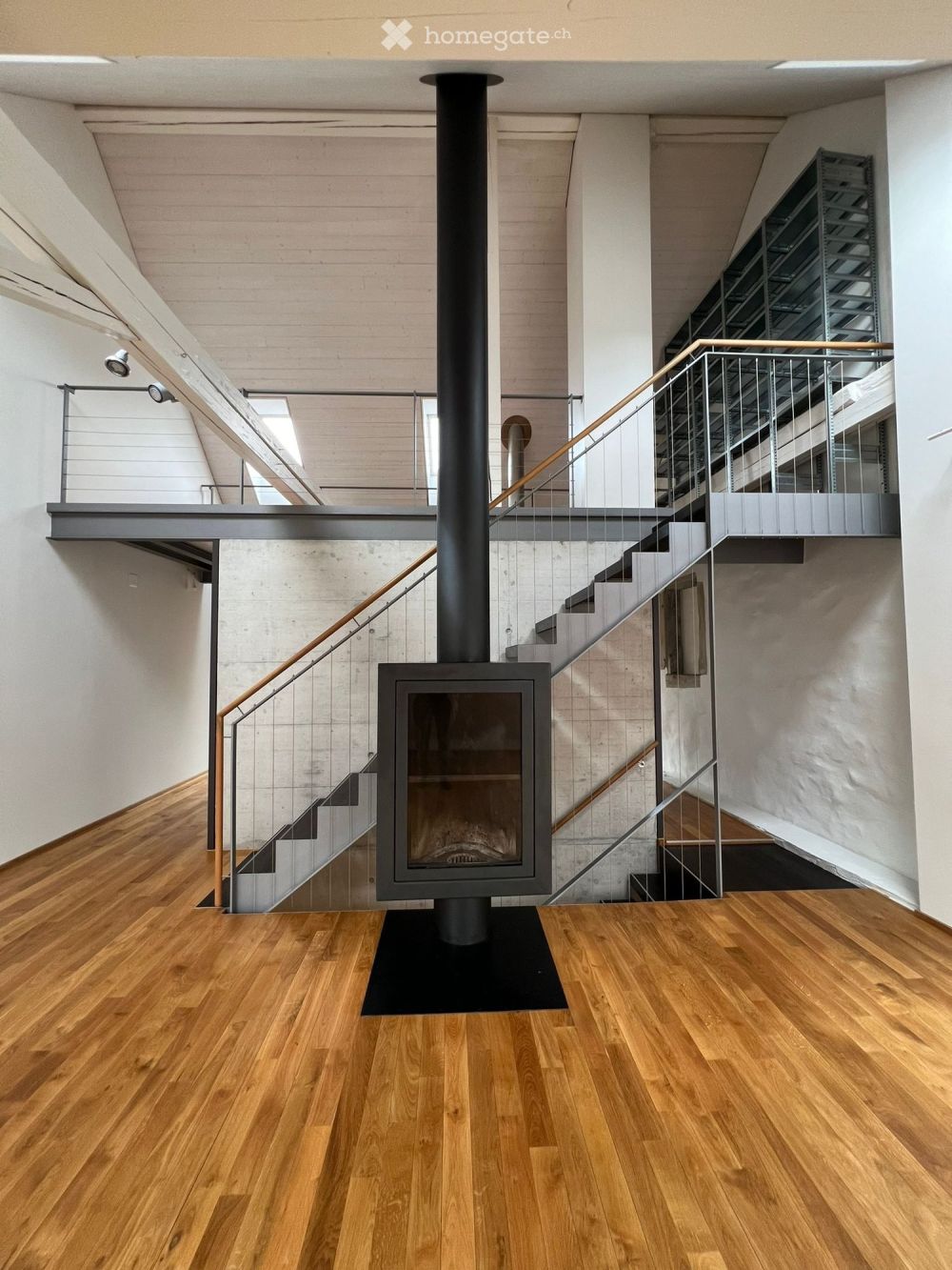 Altstadthaus mit Garage (Erstbezug nach Renovation) / Old town house with parking (just renovated) - Bild 1